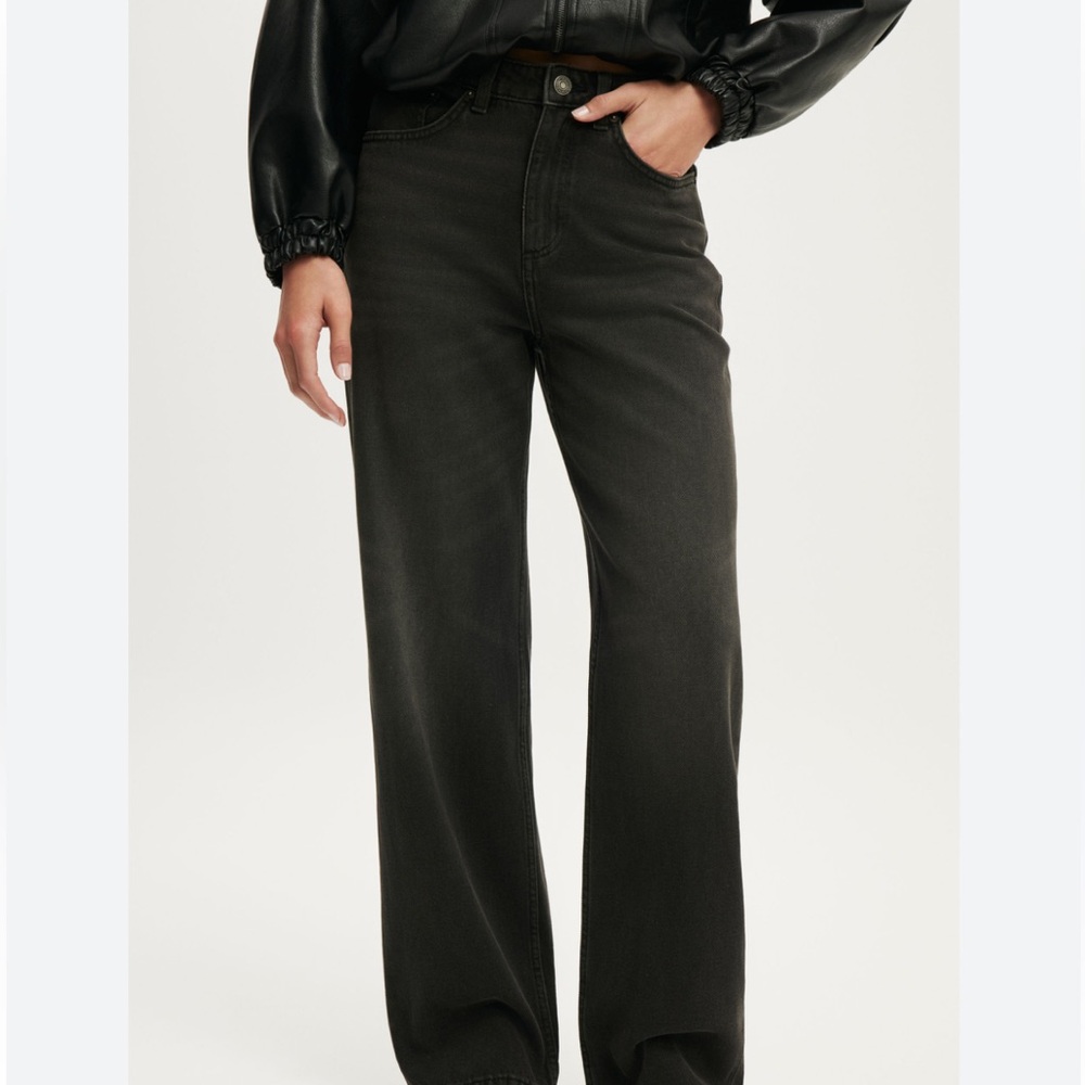 H&M Black Women's Straight-Leg Jeans